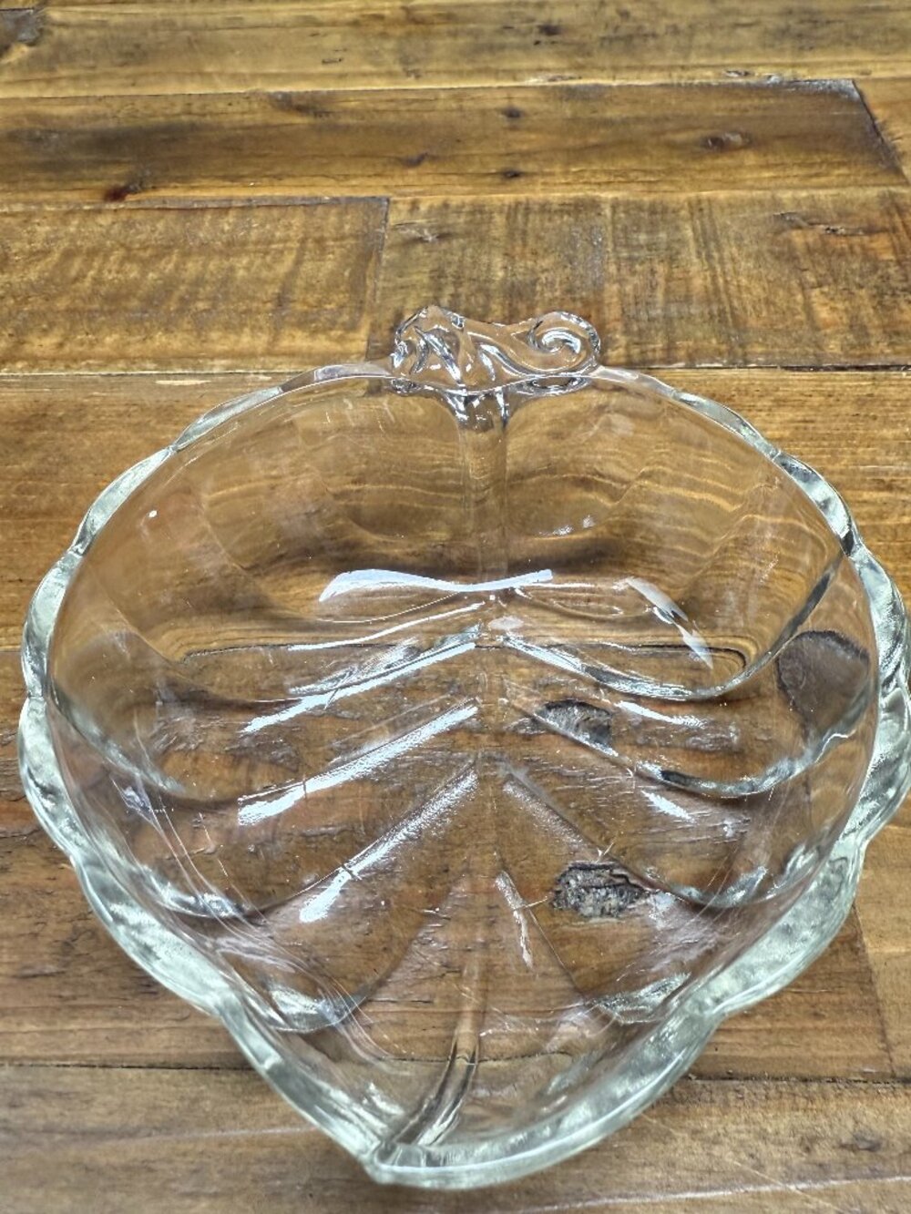 Vintage Anchor Hocking Leaf Shaped Berry or Dessert Bowl